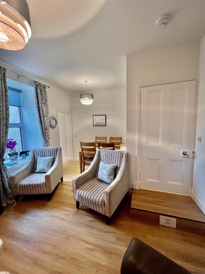 Ferienwohnung The Blue Door Kirkcudbright Exterior foto