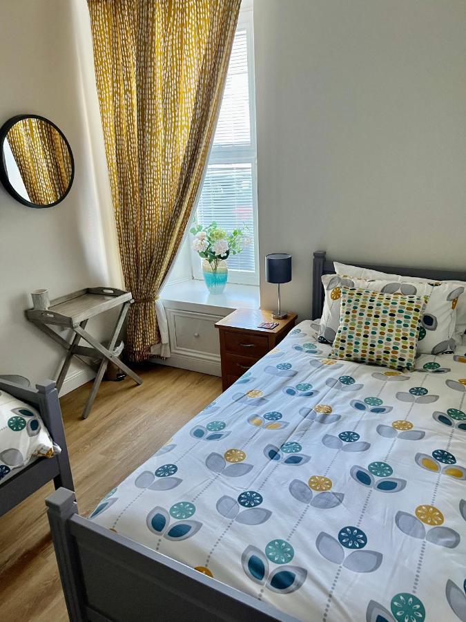 Ferienwohnung The Blue Door Kirkcudbright Exterior foto