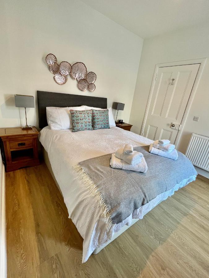 Ferienwohnung The Blue Door Kirkcudbright Exterior foto